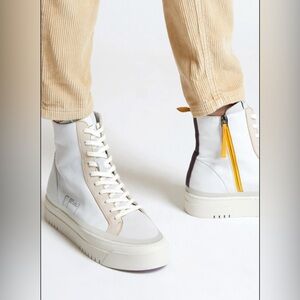 Oncept Women's US Size 8 Lisbon High Top Sneakers in White/Cloud Cappuccino